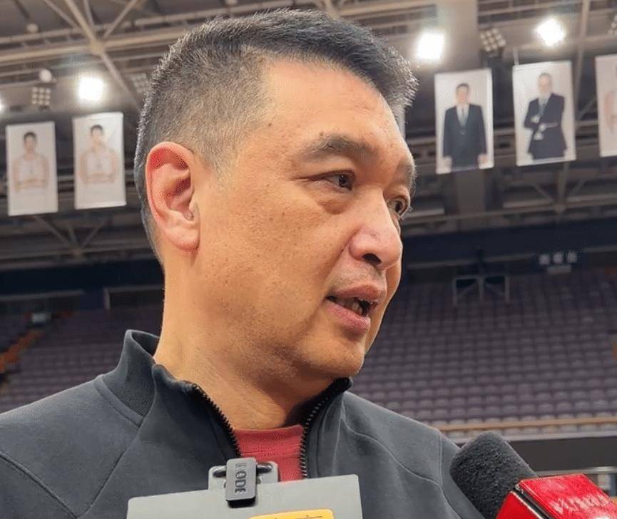 Leyu包含窗口期上海久事备战欧篮联；内部沟通细节曝光；质疑声仍在；临场指挥获称赞的词条