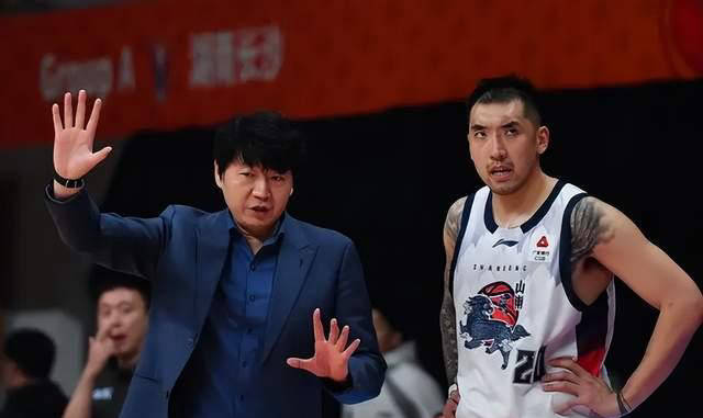 乐鱼CBA季后赛窗口期再迎强敌，山东男篮官宣签约，主帅态度——震撼外界，训练强度明显提升的简单介绍